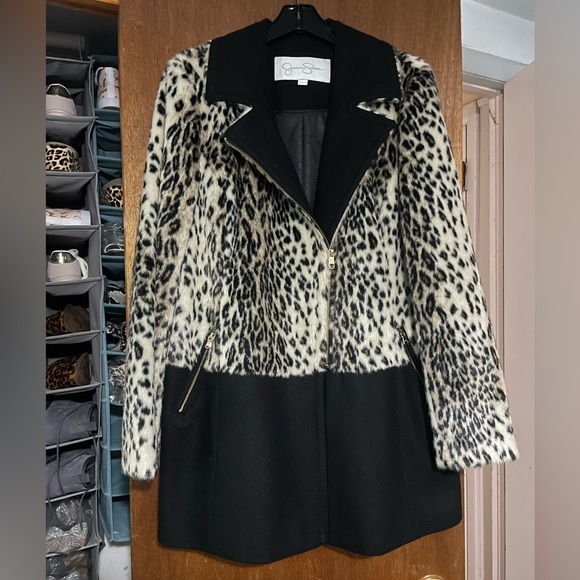 Leopard fur coat - Picture 1 of 9